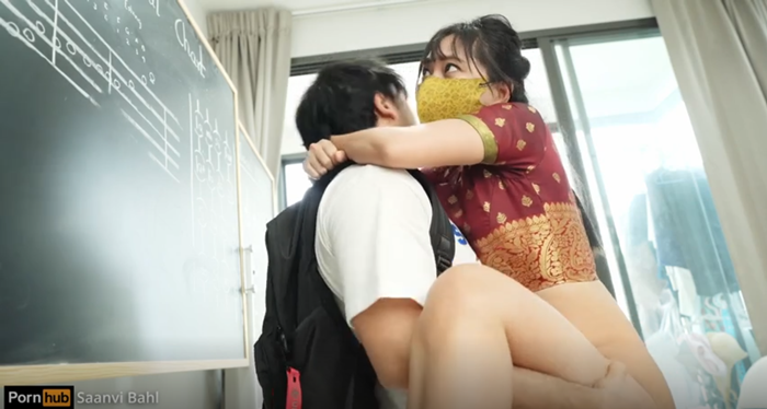 ผมอยากเรียนเพศศึกษาครับครู Saanvi Bahl หนังเอ็กฟรี เรียนไม่ยุ่งมุ่งแต่หี รู้ตัวอีกทีก็โดนนักเรียนจกจิ๋ม หีมันหลั่งสารเงี่ยนมาจนแฉะ หันอมควยอัตโนมัติ เจออุ้มเย็ดไปถึงกับจบ หมาเด็กนี้มันร้ายจริง ๆ